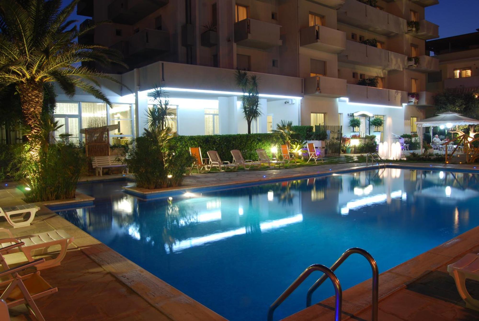 Hotel Costa Verde Tortoreto Exterior photo